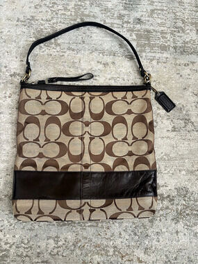 Coach Signature C Stripe Brown Shoulder Bag Everyday Work School Travel Bag